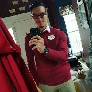 Meet your Posher, Aaron